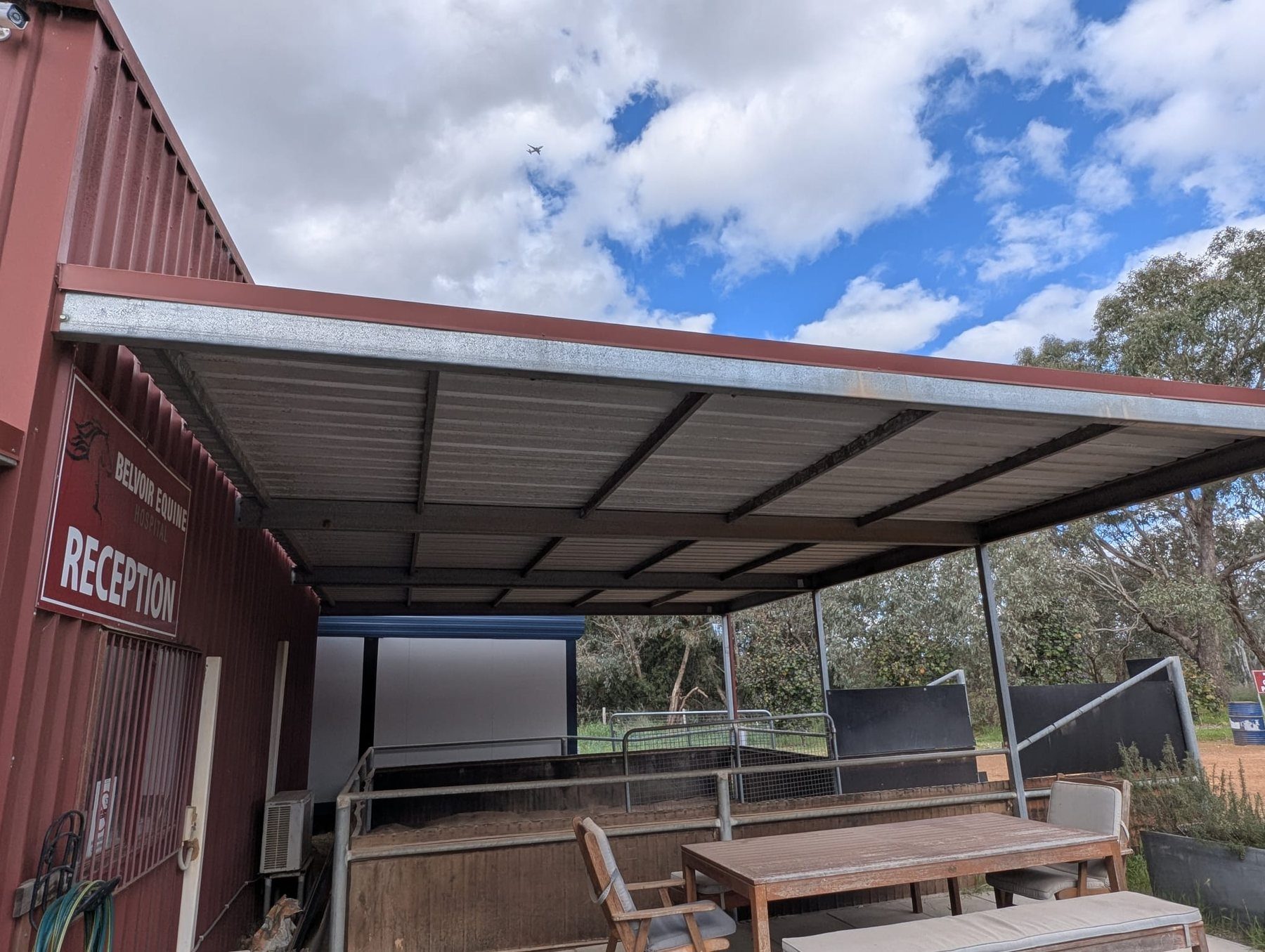Dedicated loading bay at Belvoir Equine Hospital